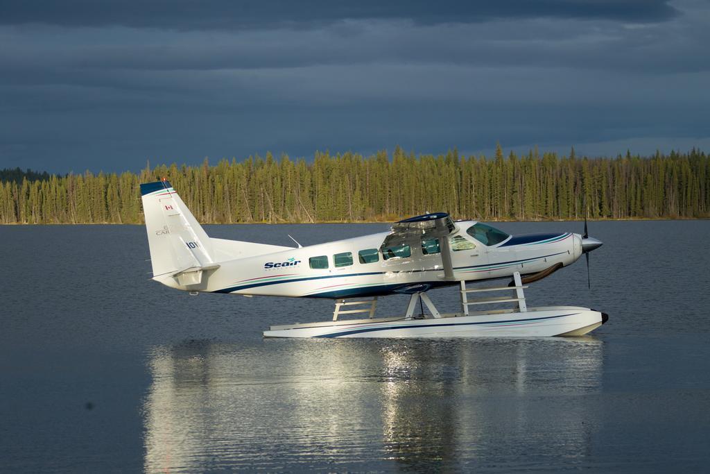 Lac Le Jeune Resort & Nature Centre Камлупс Екстериор снимка