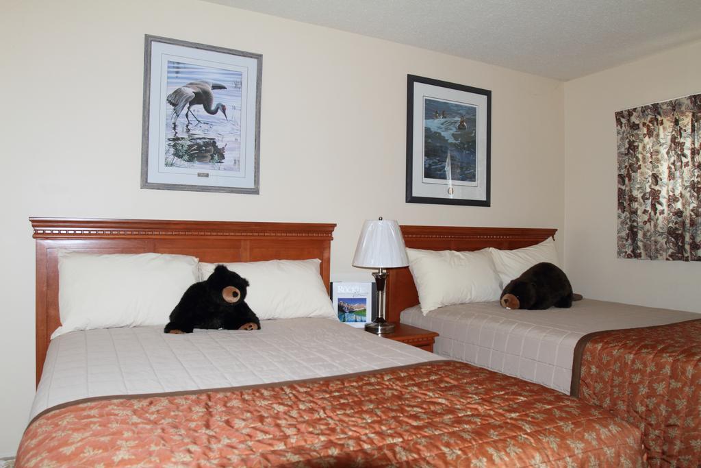 Lac Le Jeune Resort & Nature Centre Камлупс Стая снимка