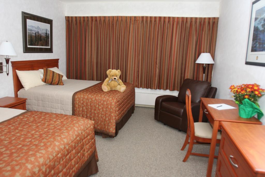 Lac Le Jeune Resort & Nature Centre Камлупс Екстериор снимка