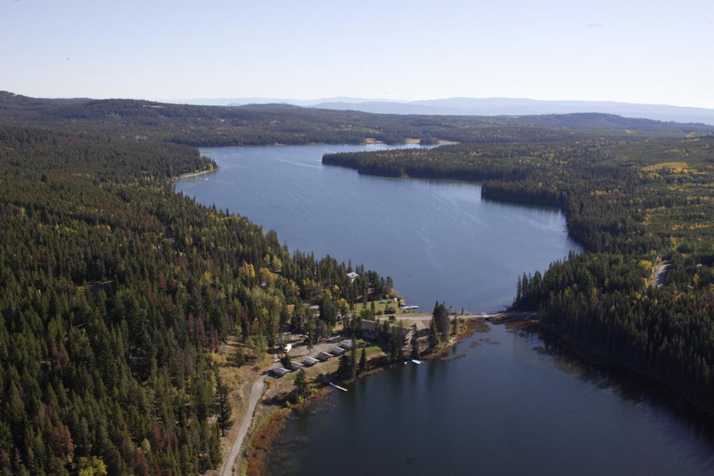Lac Le Jeune Resort & Nature Centre Камлупс Екстериор снимка